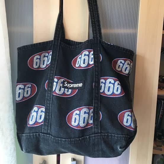 Supreme Tote Bag, Men's Fashion, Bags 