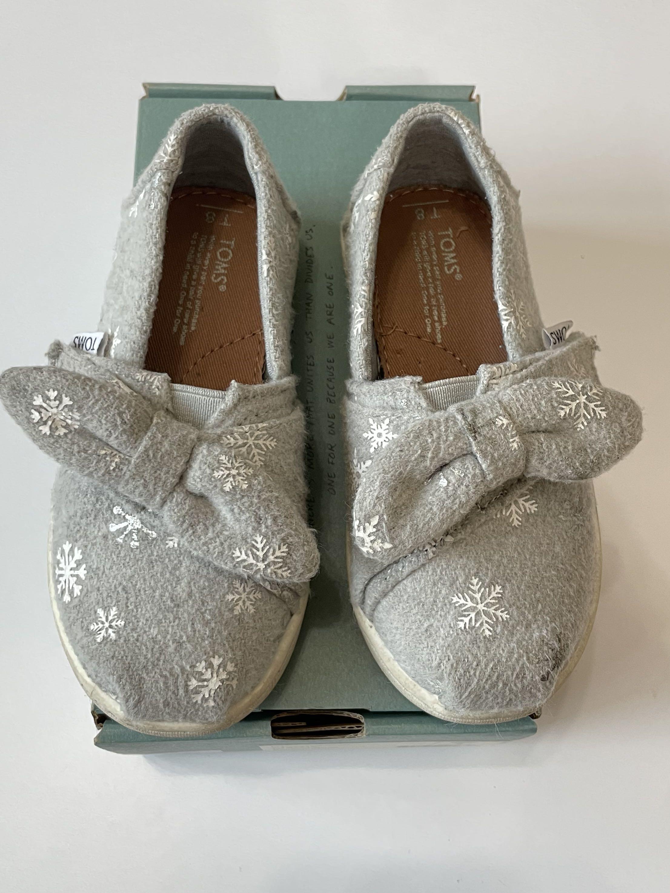 TOMS Drizzle Grey Snowflakes Tiny 15cm