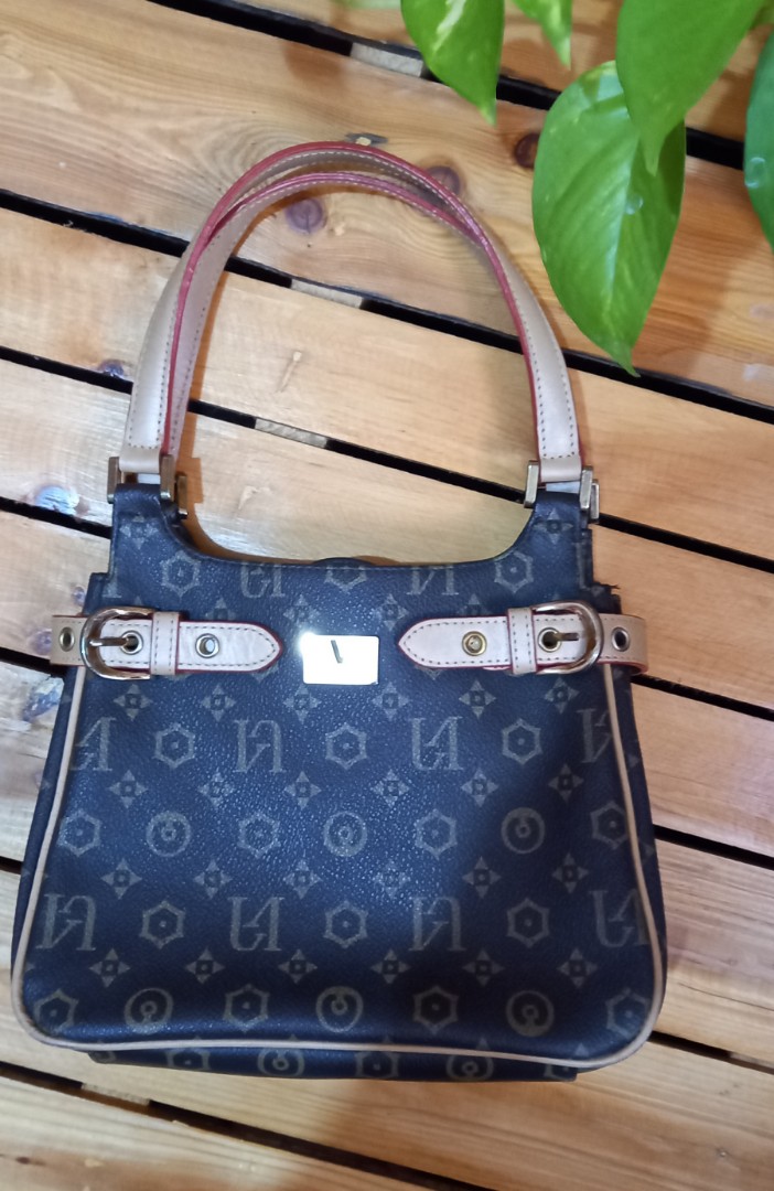 Ugo valentino bag online