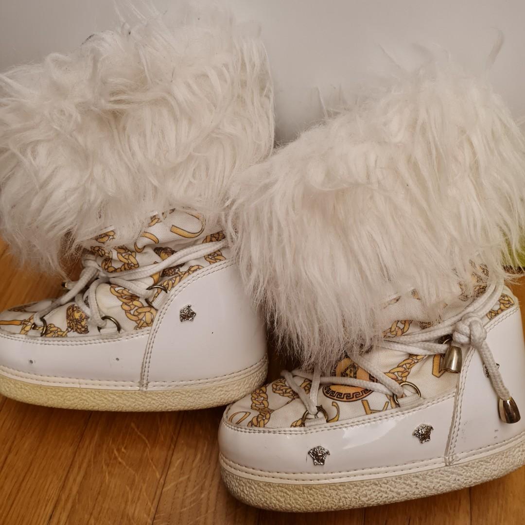 Versace snow boots discount