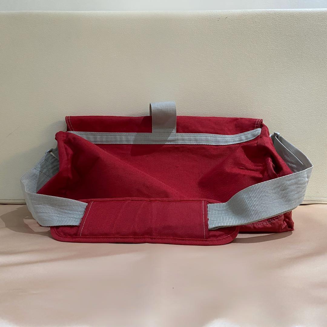 Von Dutch Duffle Bag (Red) (Category: Luxury Bags & Wallets) located in Manila. Submitted by teasthings (Listing ID 1160483780, Image 3). Description: Von Dutch Red Duffle Bag.