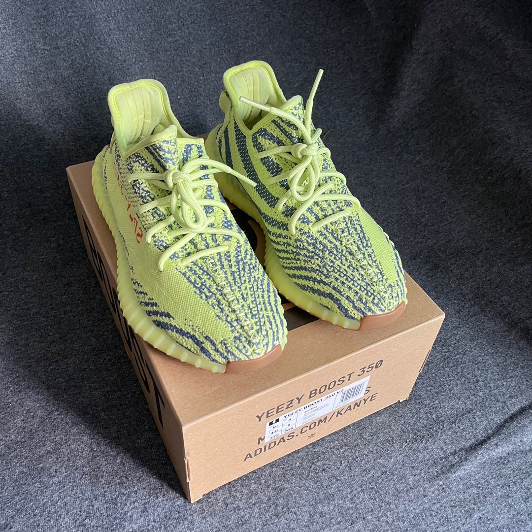 Frozen yellow outlet yeezy clothes