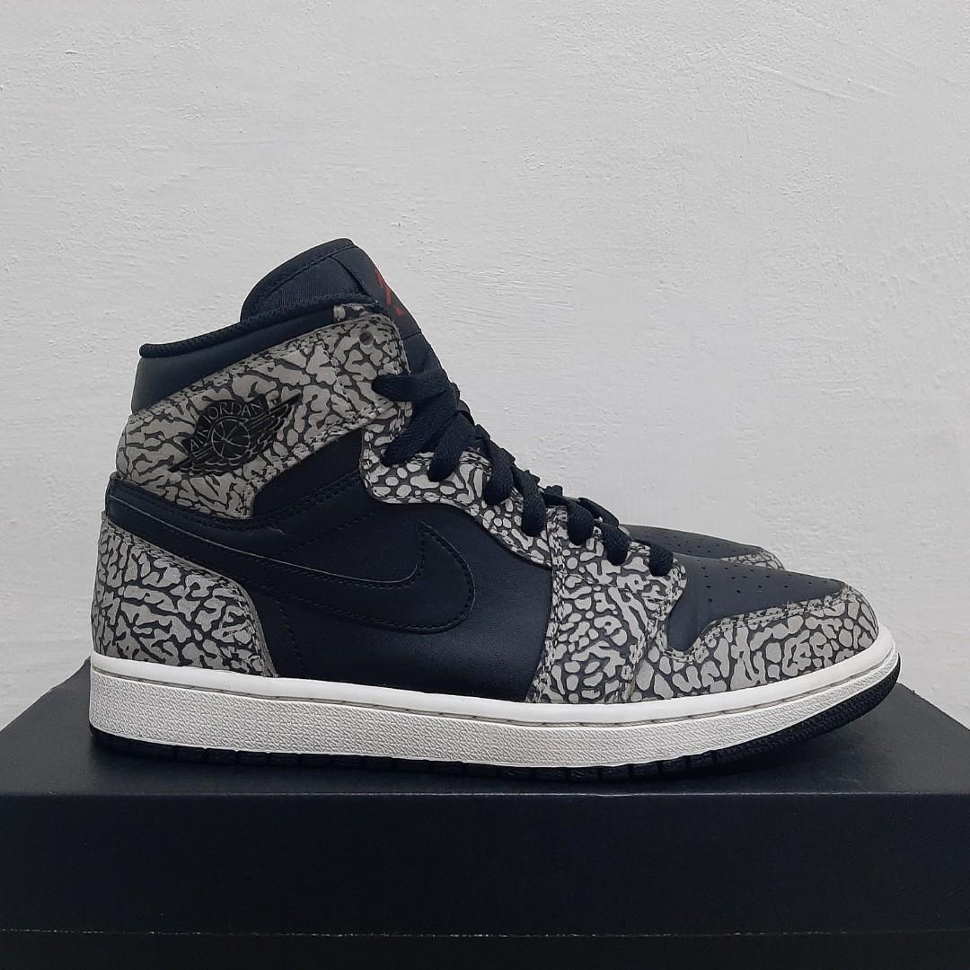 Air Jordan Retro 1 'Un-Supreme'