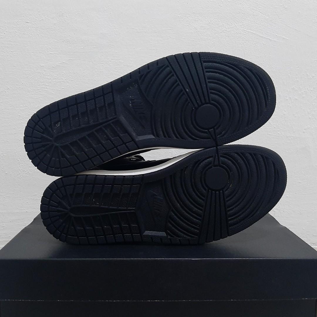 AIR JORDAN 1 HIGH UN-SUPREME, Fesyen Pria, Sepatu , Sneakers di Carousell