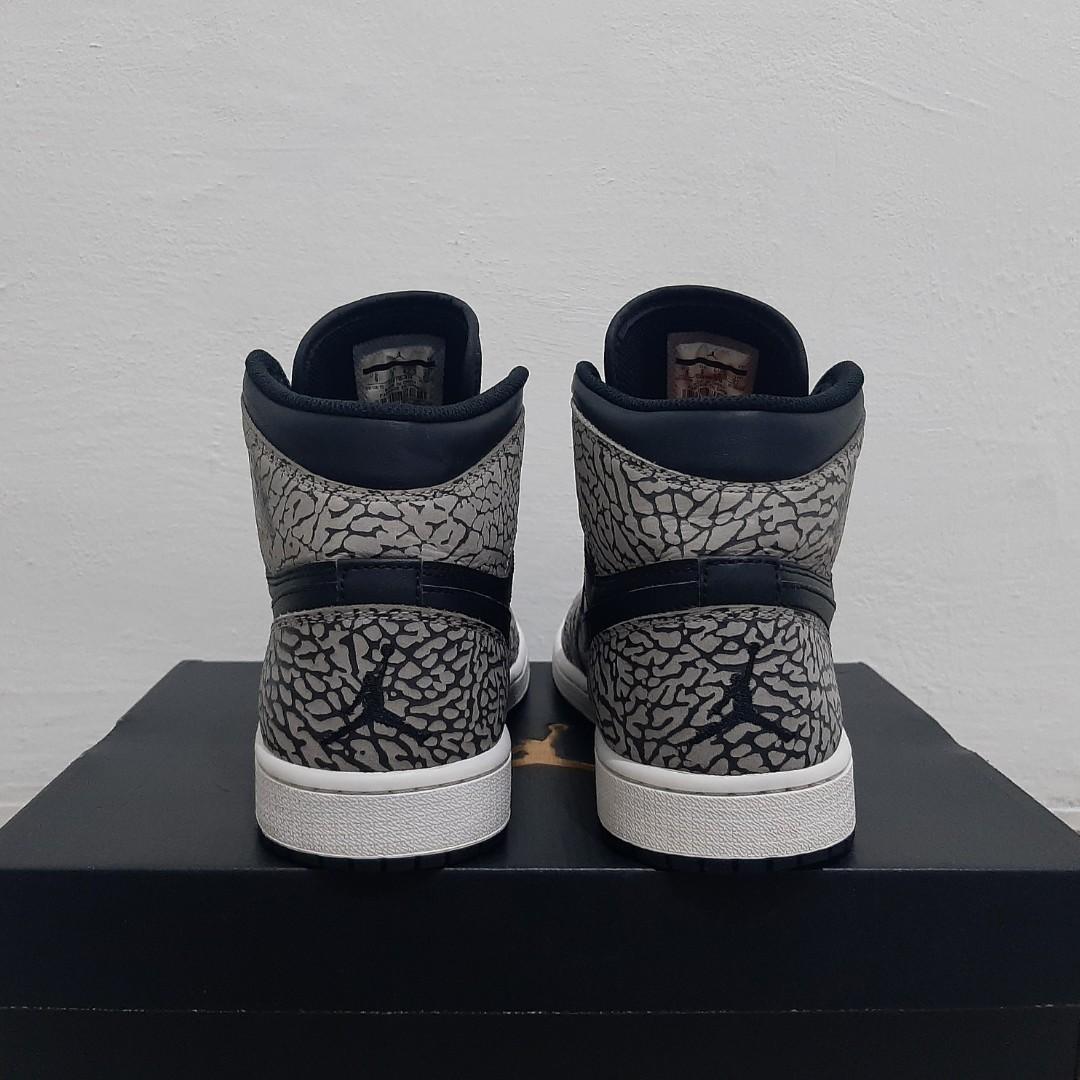 AIR JORDAN 1 HIGH UN-SUPREME, Fesyen Pria, Sepatu , Sneakers di Carousell