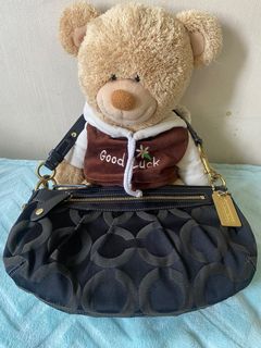 (Category: ) located in . Submitted by CherryLim12 (Listing ID 1160810192, Image 1). Description: .
