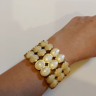 (Category: ) located in . Submitted by glitz_and_glam (Listing ID 1160821212, Image 1). Description: .