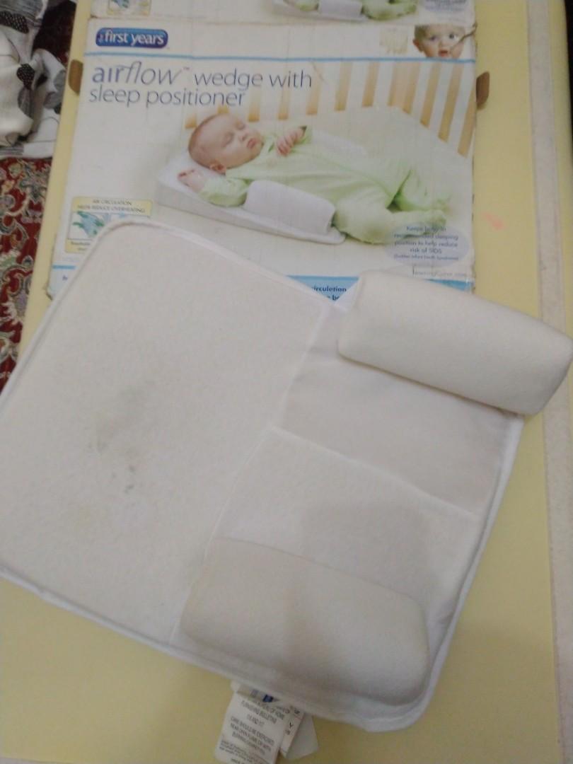 Airflow wedge store with sleep positioner