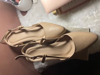 (Category: ) located in . Submitted by athenaaaaa21 (Listing ID 1160673036, Image 1). Description: .