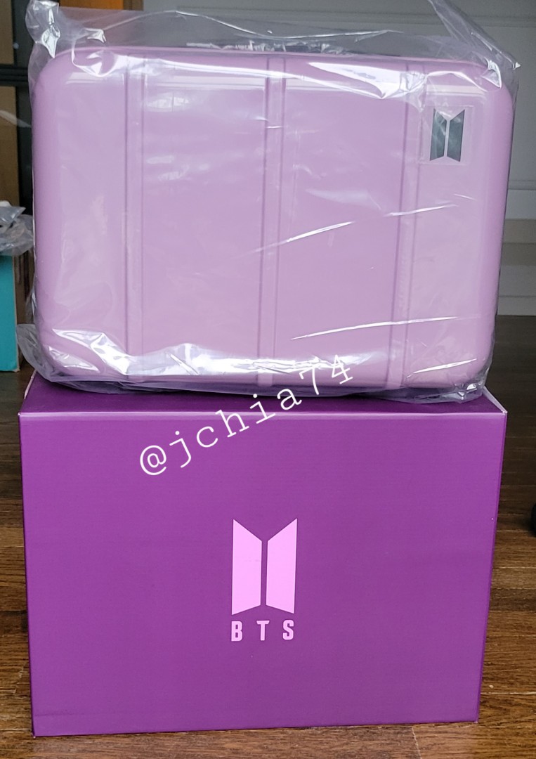 BTS Merch Box #5 Unboxing + What can fit? 