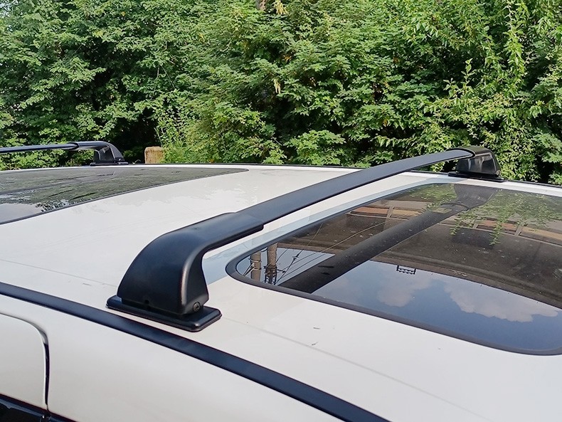 Magnetic store roof rack