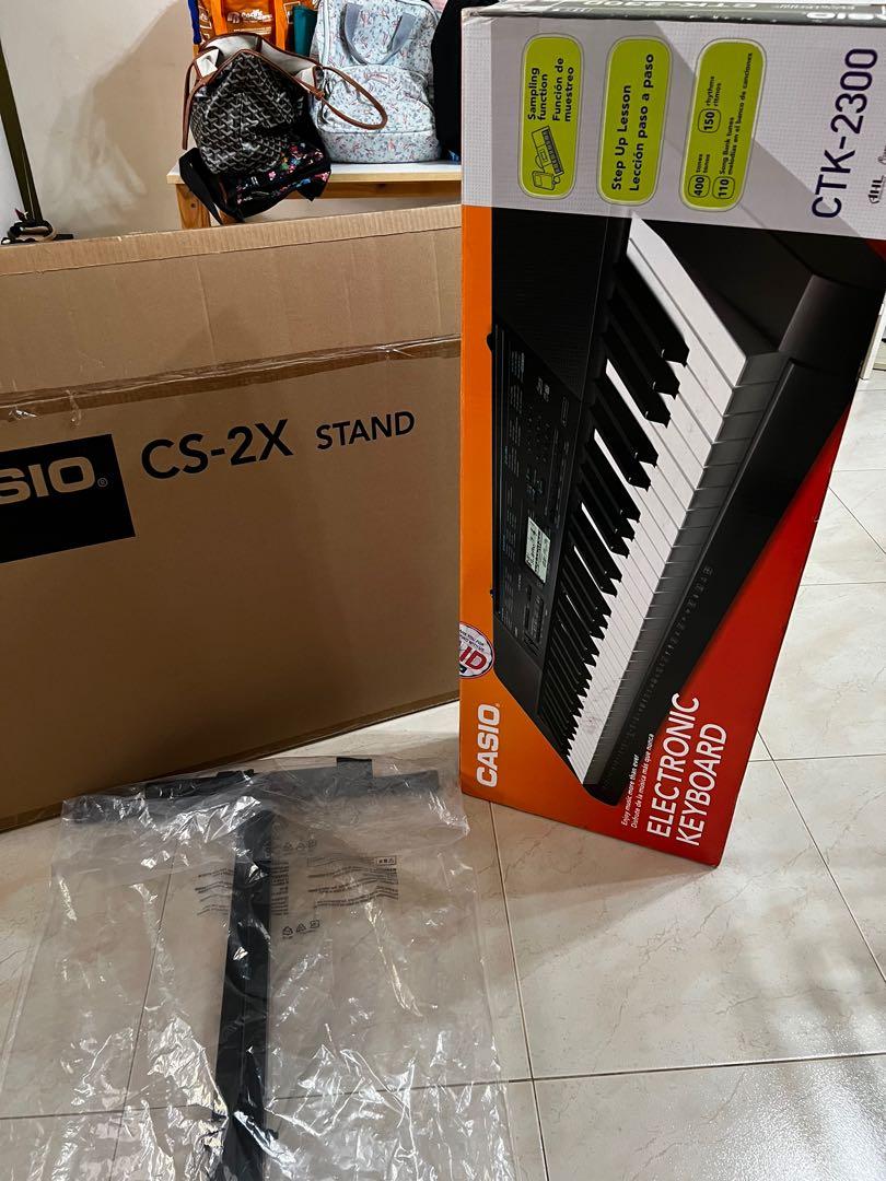 Casio CTK2300 electronic keyboard with stand CS2X, Hobbies & Toys