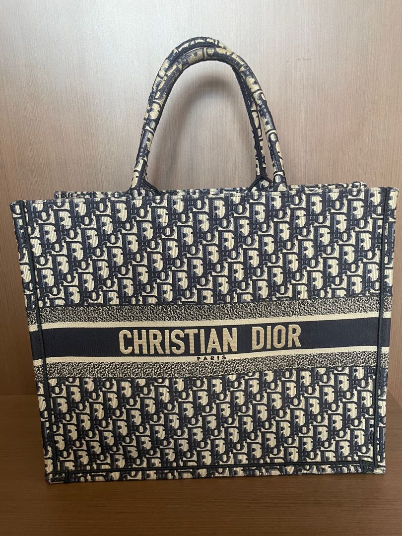 Christian dior tote best sale book bag