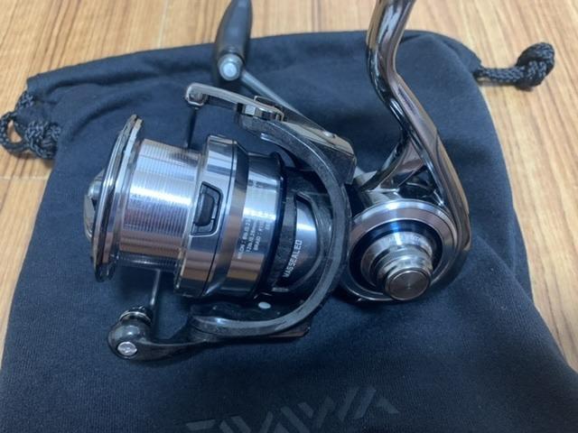 Daiwa 18 Exist LT3000-XH, 運動產品, 釣魚- Carousell