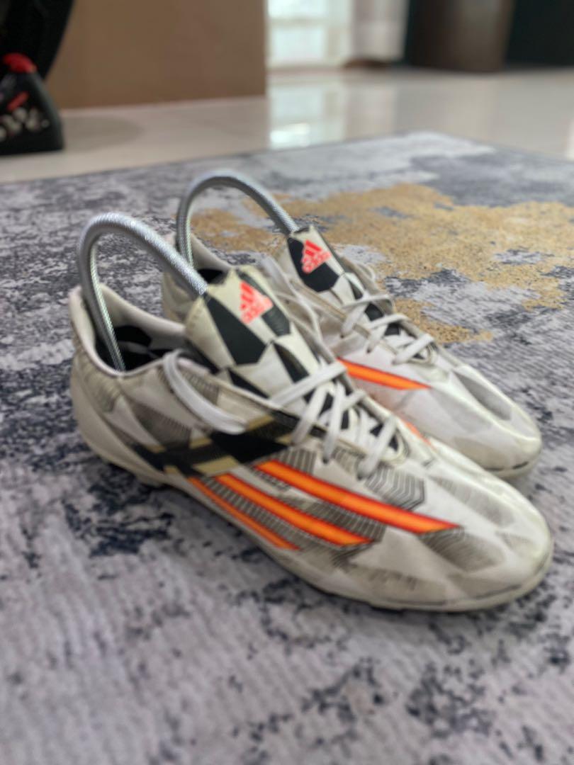 Adidas f10 krampon top