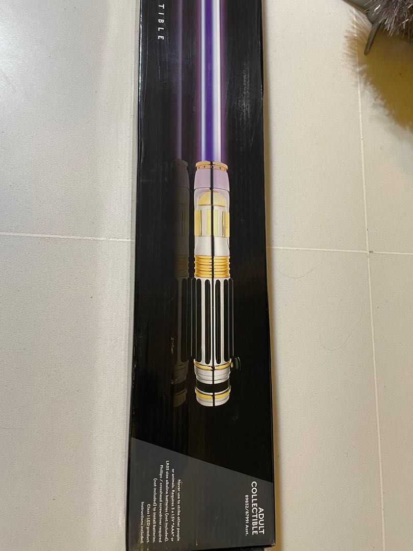 Hasbro Signature Series Mace Windu Force FX Lightsaber Collectible
