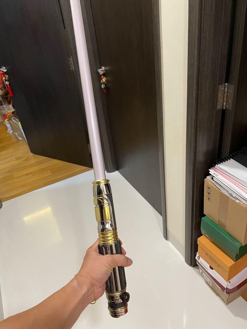 Hasbro Signature Series Mace Windu Force FX Lightsaber Collectible