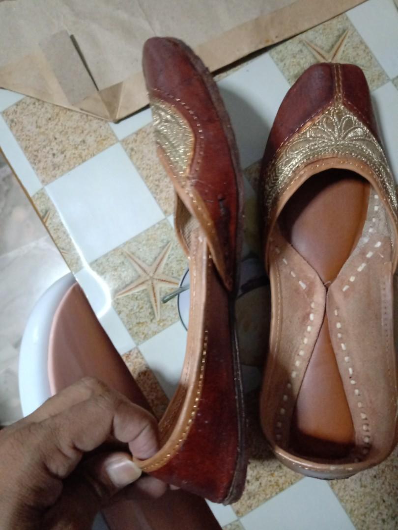 Leather juti sales