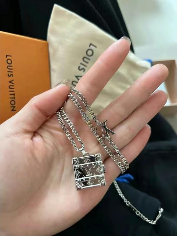 LV Iconic Necklace, Women's Fashion, Jewelry & Organisers, Necklaces on  Carousell