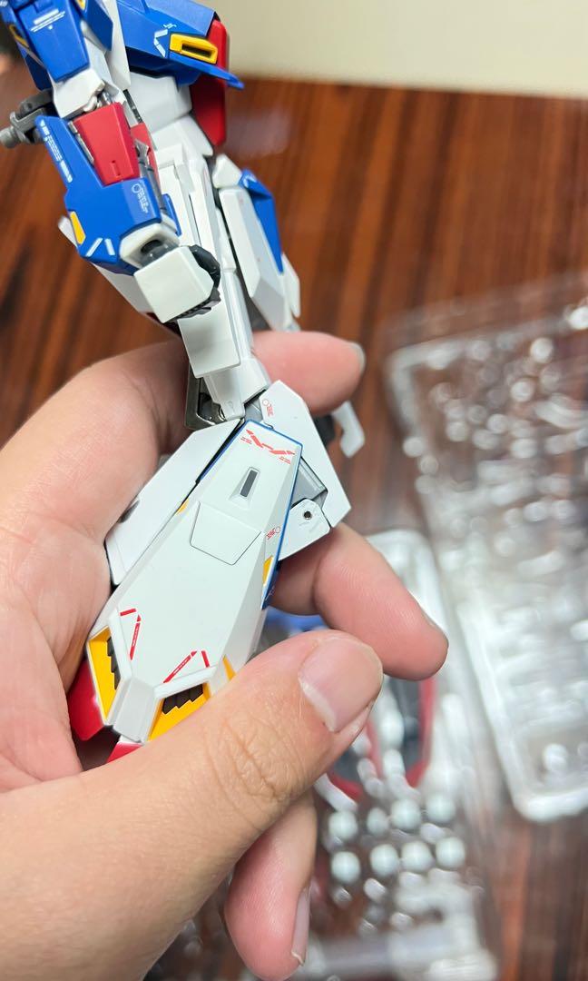 Metal robot zeta, 興趣及遊戲, 玩具 & 遊戲類 Carousell