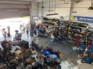 (Category: ) located in . Submitted by SinBoonMotorCo (Listing ID 1160759048, Image 1). Description: .