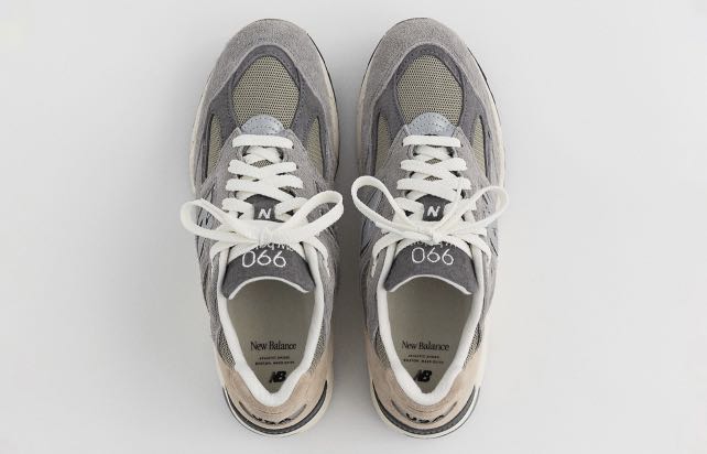[US10] New Balance 990v2 Teddy Santis, 男裝, 鞋, 波鞋- Carousell