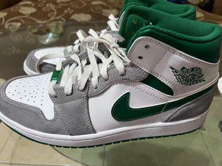 Nike Air Jordan 1 Mid