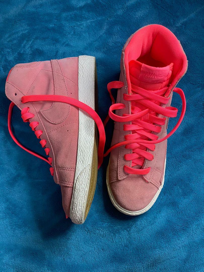 nike booties for women
