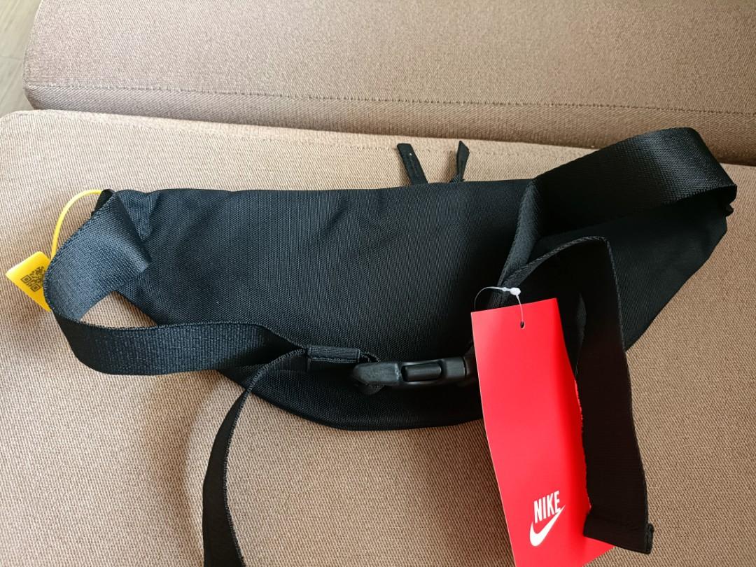 Nike heritage hip pack belt bag unisex, Men's Fashion, Bags, Belt