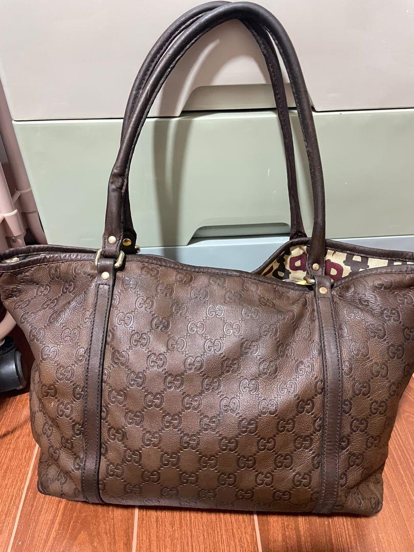 Original Gucci Tote (Category: Luxury Bags & Wallets) located in Valenzuela. Submitted by declutterstuffs0099 (Listing ID 1160710533, Image 3). Description: Original bought in Japan No major flaws Very nice in actual See the code.