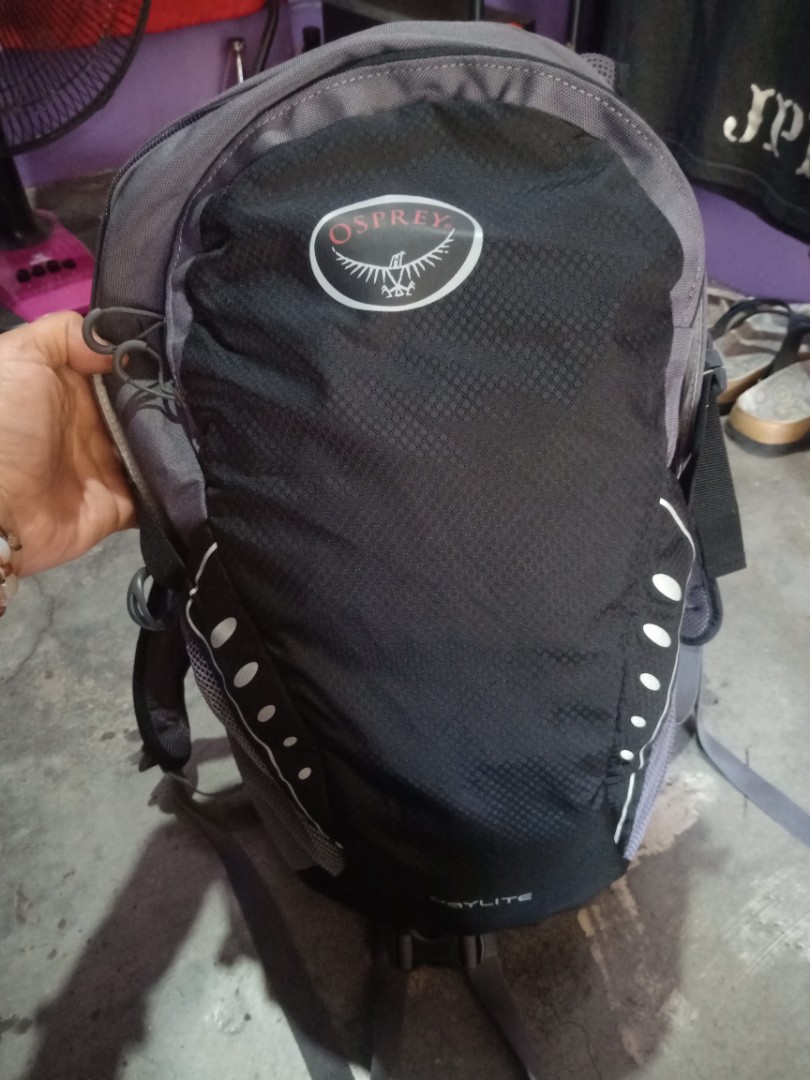 OSPREY MEDIUM BACKPACK, Men's Fashion, Bags, Backpacks on Carousell