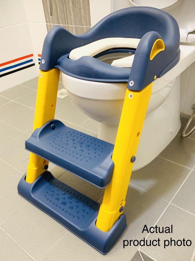 https://media.karousell.com/media/photos/products/2022/5/15/potty_training_toilet_seat_wit_1652630305_0599456b_progressive.jpg