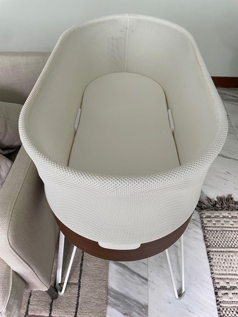 Snoo crib used store