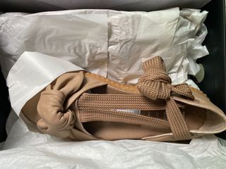 （分類：）位於 。 由 cseondhand 提交（商品編號 1160697158，圖片 1）。簡介： 。