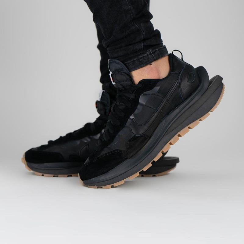 sacai x Nike Vaporwaffle “black/gum” US8/US8.5, 男裝, 鞋, 波鞋