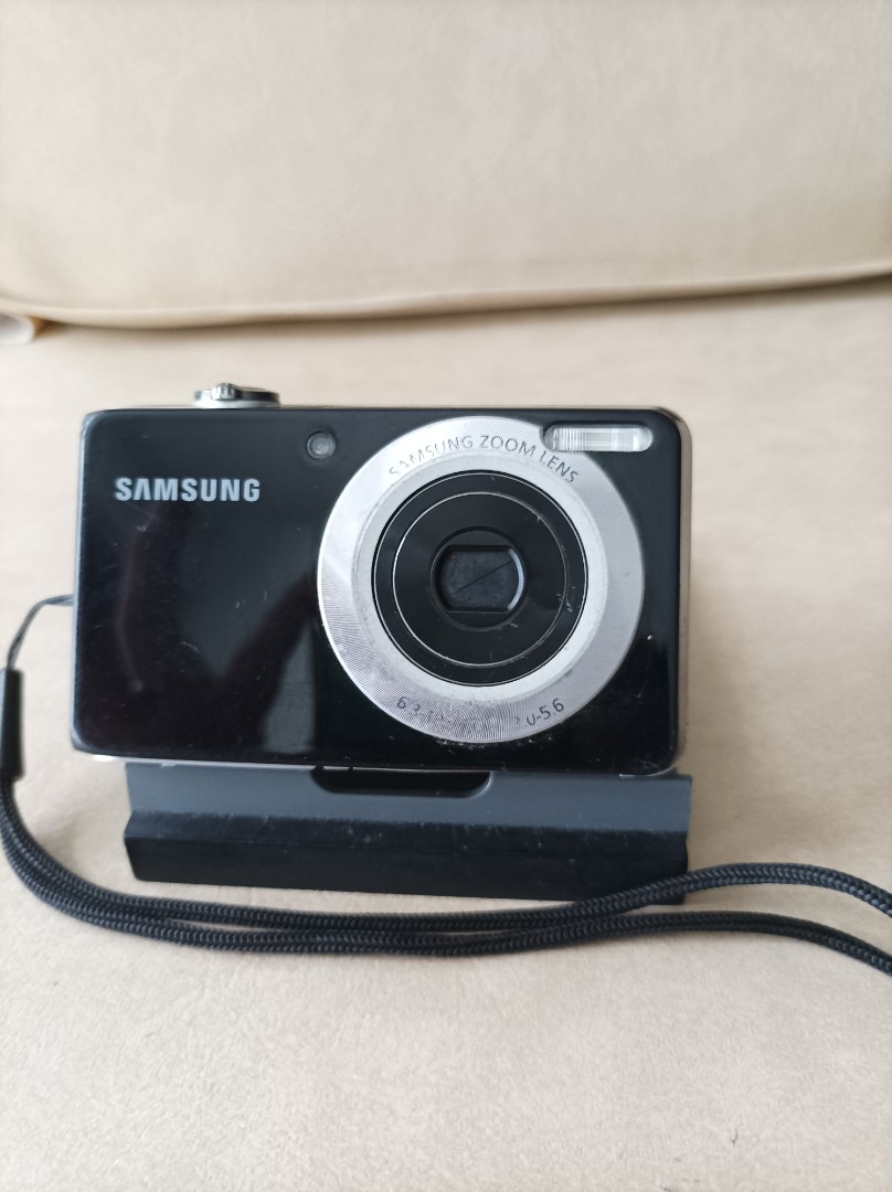 SAMSUNG PL100, Photography, Cameras on Carousell
