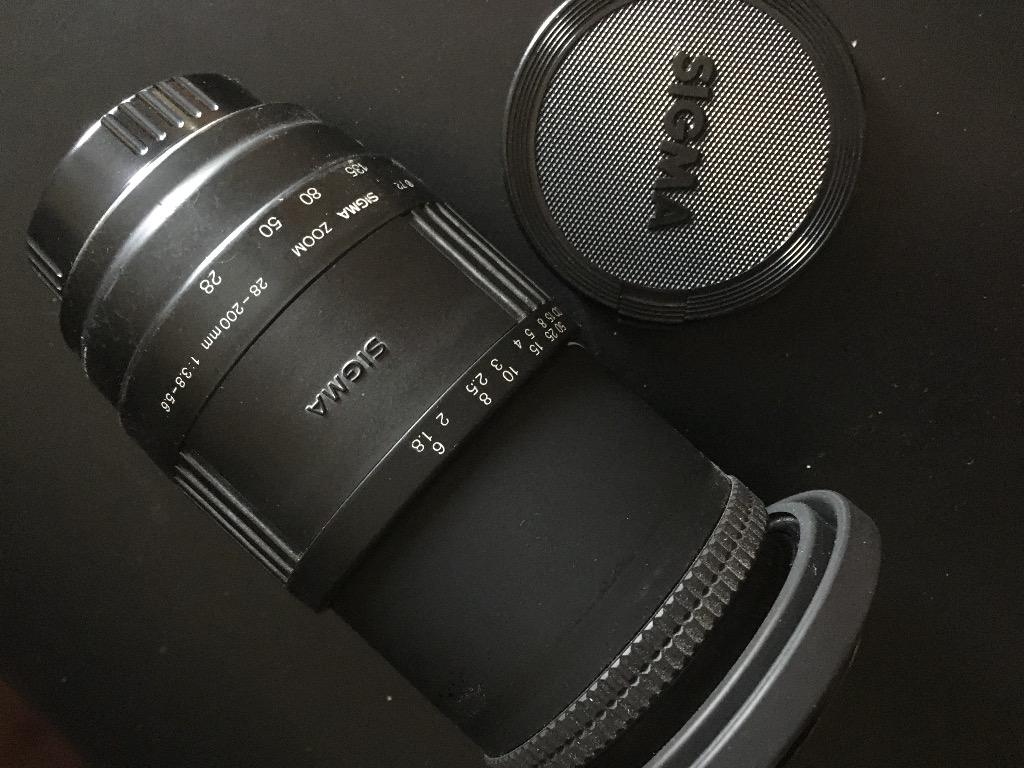 Sigma Zoom Lens, Photography, Lens & Kits on Carousell