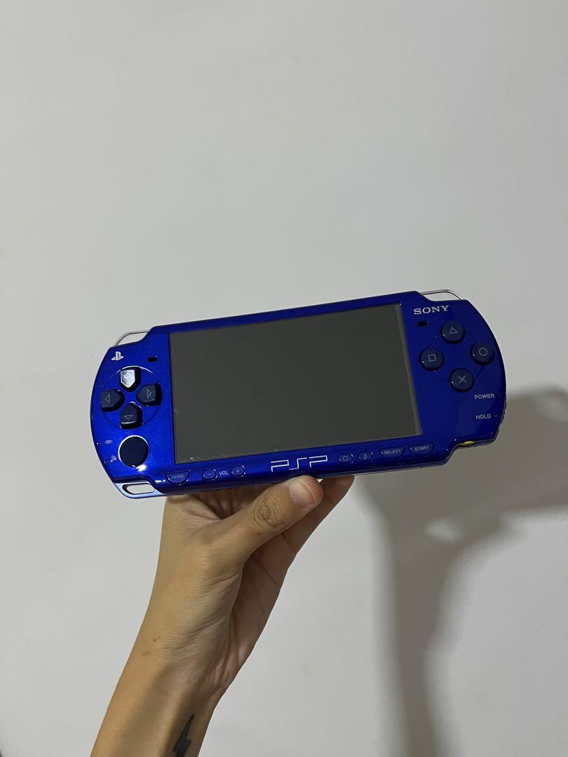 SONY PSP 2001 NAVY BLUE CONSOLE AND CHARGER PSone, Video Gaming, Video