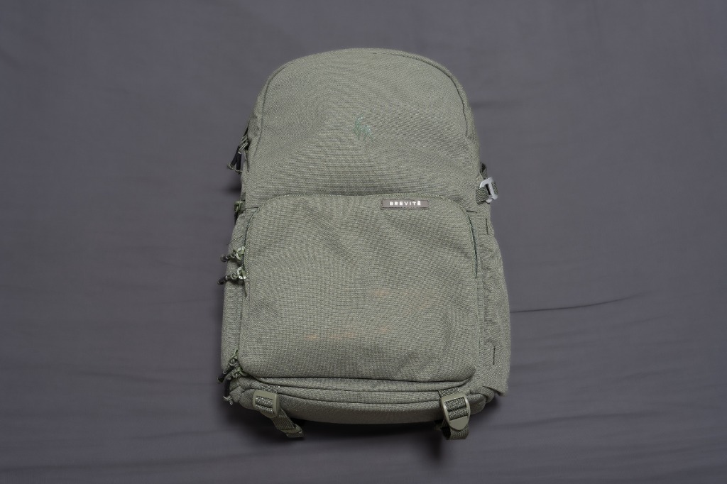 The Brevitē / Brevite Camera Backpack Bag Pine Green, Photography