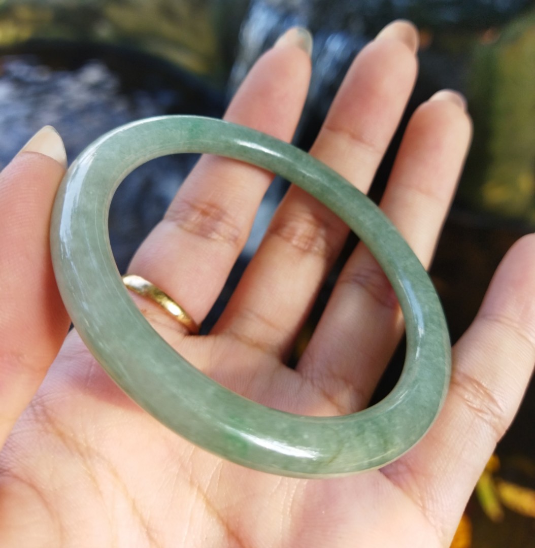 Type A icy light green jadeite jade Thin petite bangle size 53.4mm