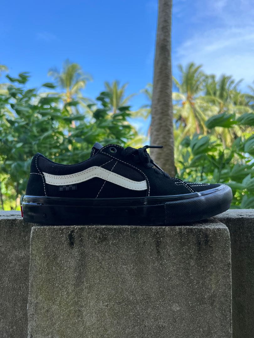 All black vans low shop