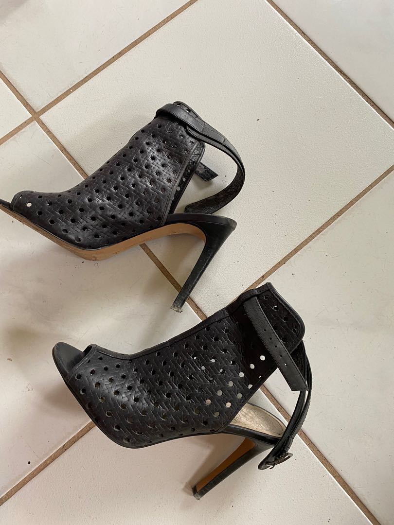 Vince heels discount