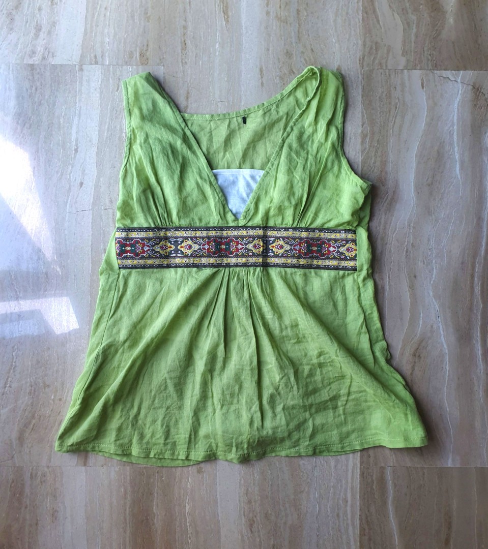 vintage green v neck tank top y2k, Women's Fashion, Tops, Sleeveless on