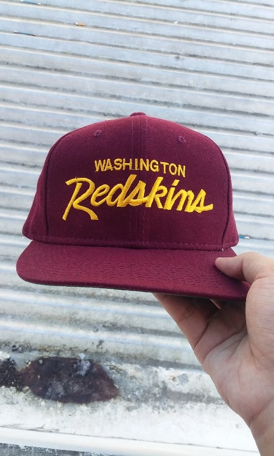 Washington Redskins NFL Logo 7 Grid Vintage 90s Snapback Cap Hat - NWT –  thecapwizard