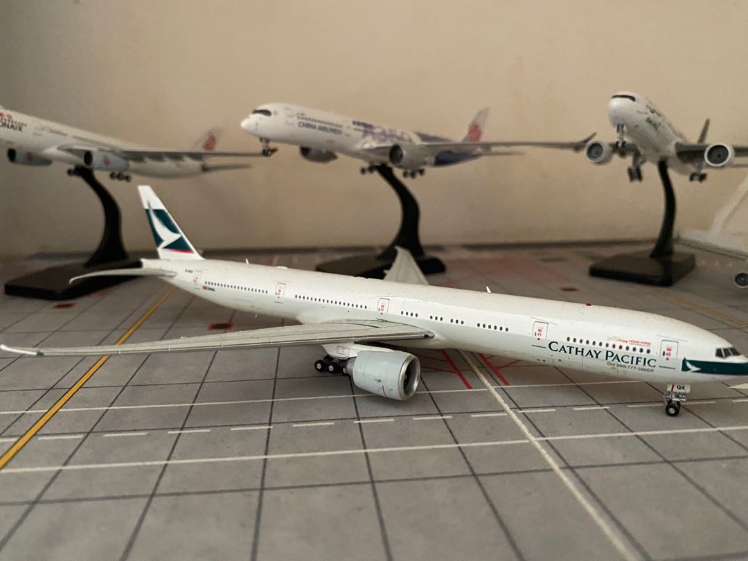 1/400 國泰航空CX777-300ER 模型舊塗裝！現貨, 興趣及遊戲, 玩具 