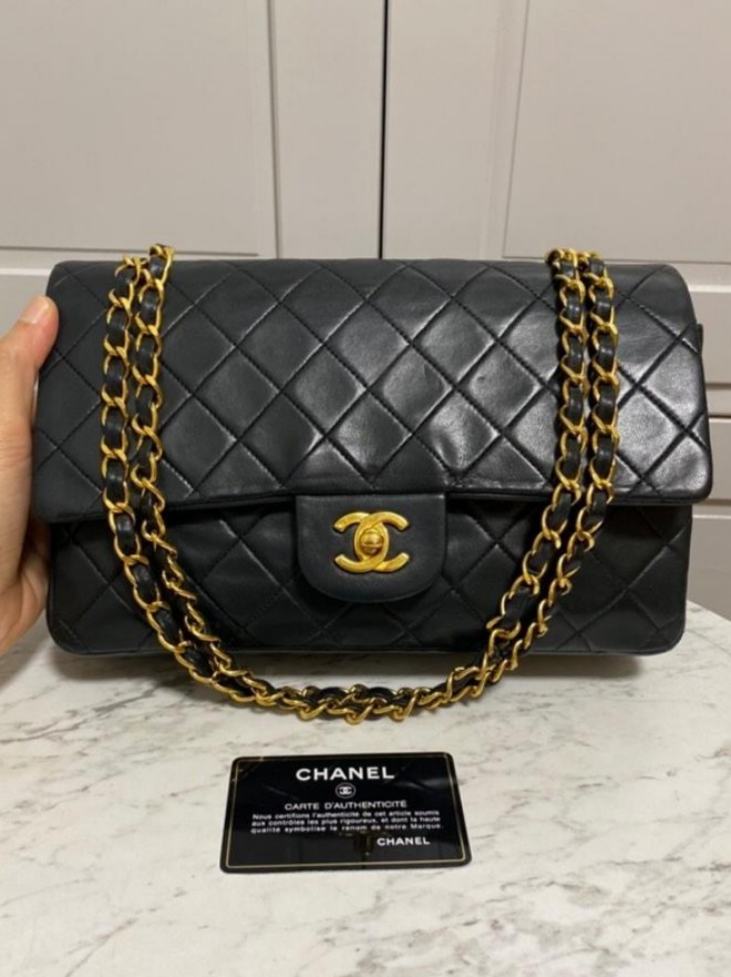 🐯2022 SALE🐯 AUTH. CHANEL VINTAGE MEDIUM CLASSIC FLAP GHW