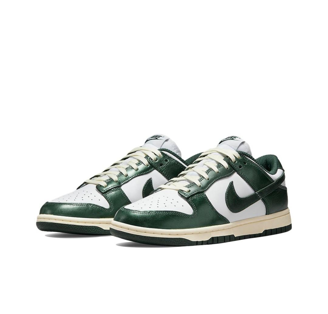 預定Nike Dunk Low vintage Green, 名牌, 鞋及波鞋- Carousell