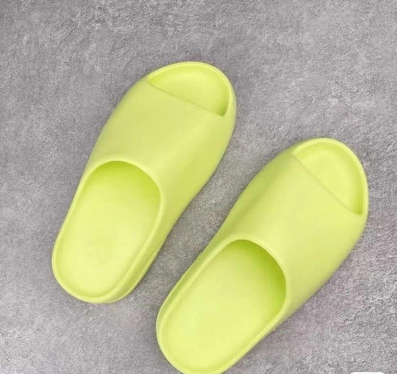 yeezy slide adults