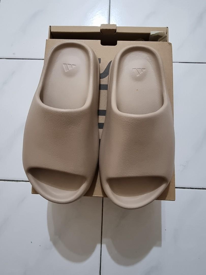 Yeezy shop adult slides