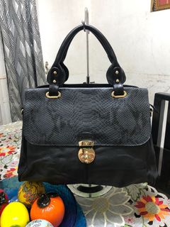 Valentino rudy bag price philippines hot sale